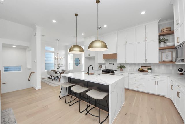 925 Fisher Street C, Houston, TX 77018