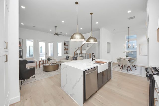 925 Fisher Street C, Houston, TX 77018