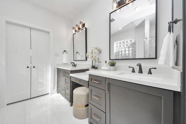 925 Fisher Street C, Houston, TX 77018