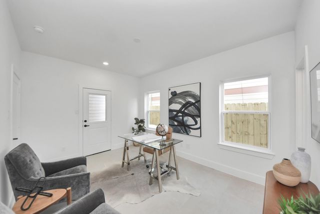 925 Fisher Street C, Houston, TX 77018