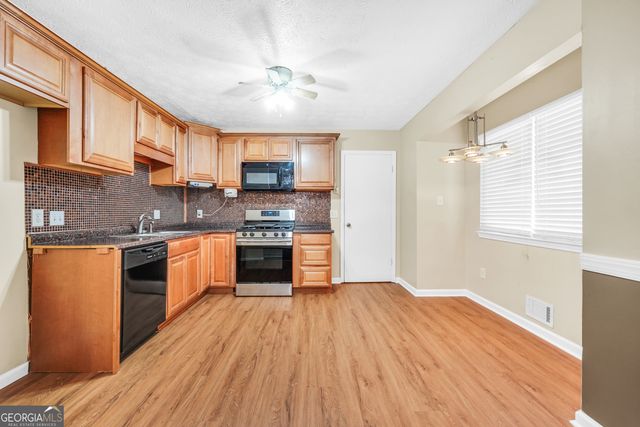 2862 Woodhollow Lane, Jonesboro, GA 30236