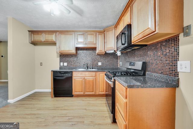 2862 Woodhollow Lane, Jonesboro, GA 30236