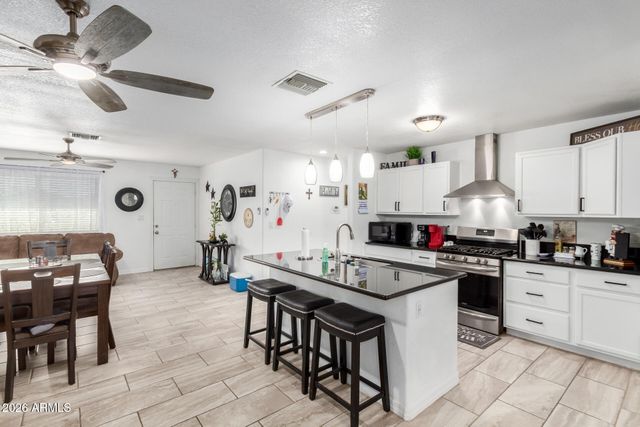 1048 W HEATHER Drive, Mesa, AZ 85201