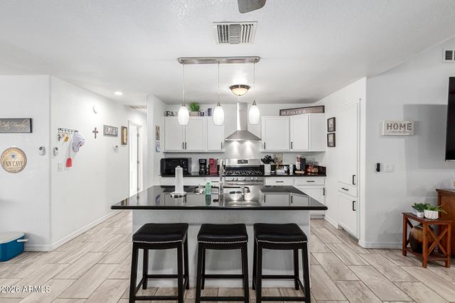 1048 W HEATHER Drive, Mesa, AZ 85201