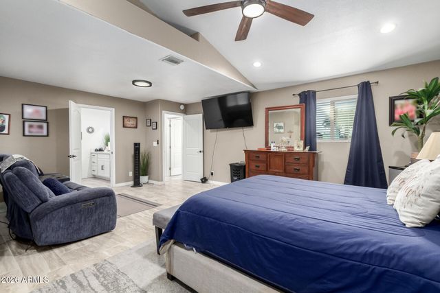 1048 W HEATHER Drive, Mesa, AZ 85201