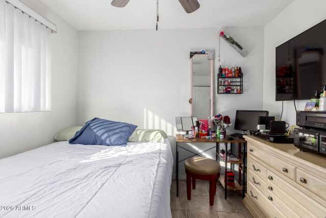 1048 W HEATHER Drive, Mesa, AZ 85201