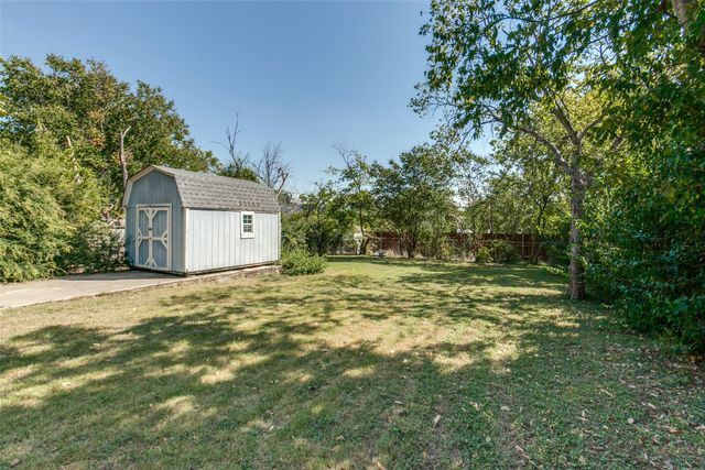 8910 San Leandro Drive, Dallas, TX 75218