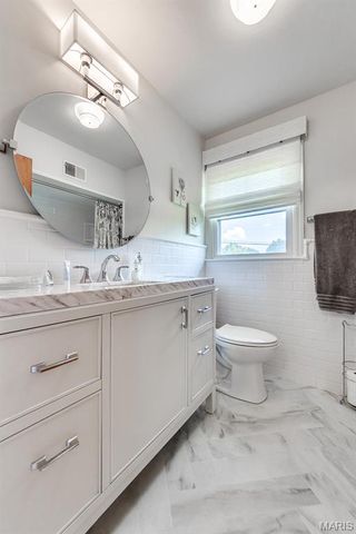 1350 Charbonier Road, Florissant, MO 63031