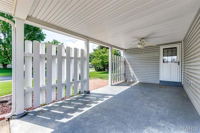 1350 Charbonier Road, Florissant, MO 63031