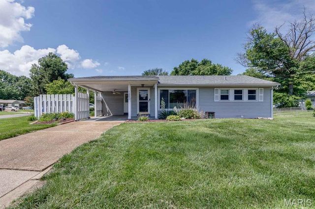 1350 Charbonier Road, Florissant, MO 63031