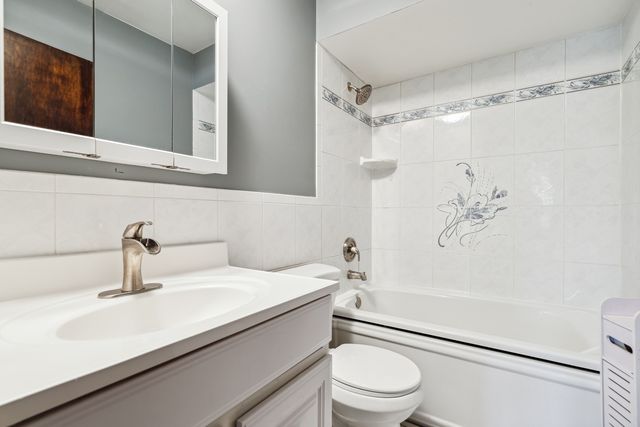 15622 S Trailside Drive, Homer Glen, IL 60491