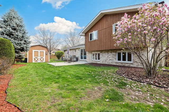 15622 S Trailside Drive, Homer Glen, IL 60491