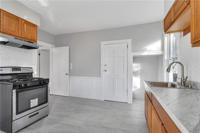 352 Orms Street 2, Providence, RI 02908