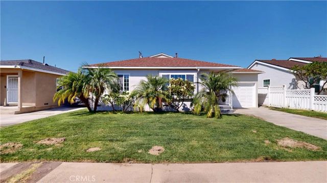 9955 Maplewood, Bellflower, CA 90706