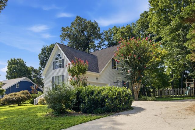 9811 Autumn Glen Drive, Soddy Daisy, TN 37379