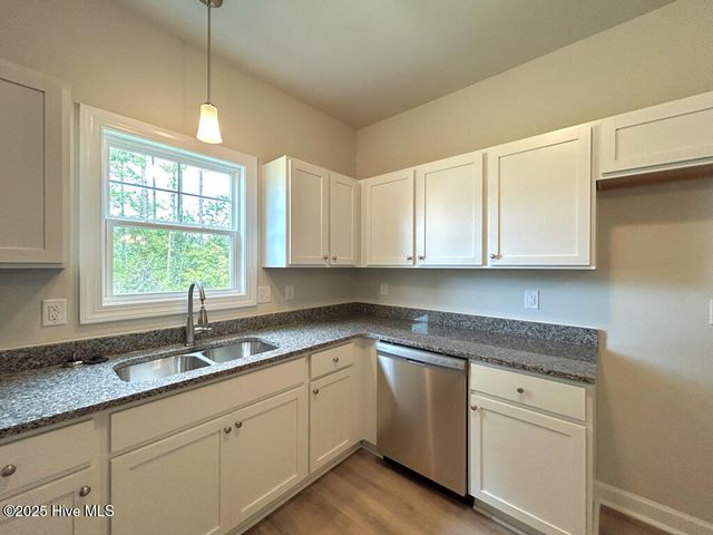 107 Crab Claw Spit Lane, Jacksonville, NC 28546