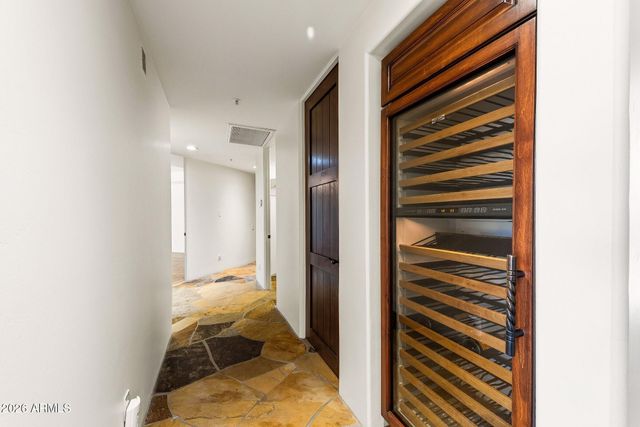 10675 E FERNWOOD Lane, Scottsdale, AZ 85262