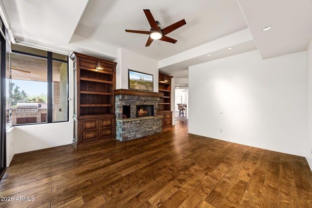 10675 E FERNWOOD Lane, Scottsdale, AZ 85262