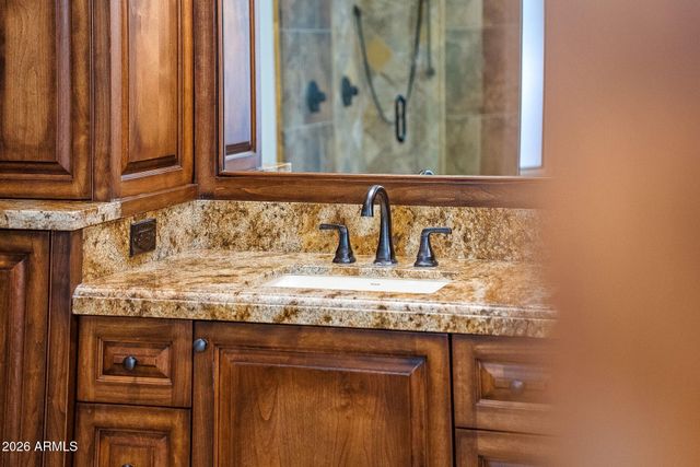 10675 E FERNWOOD Lane, Scottsdale, AZ 85262