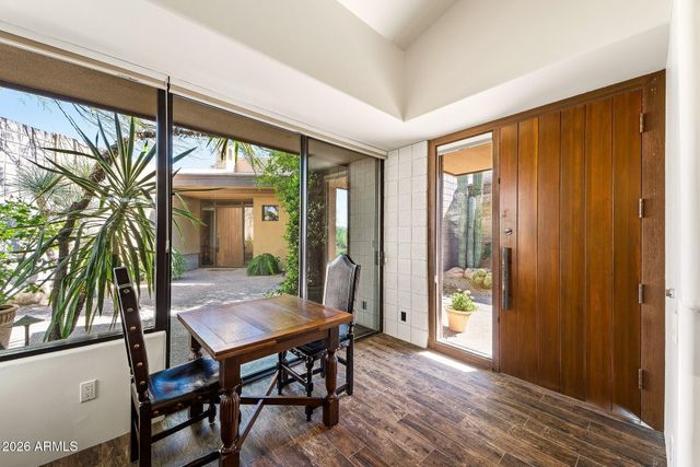 10675 E FERNWOOD Lane, Scottsdale, AZ 85262