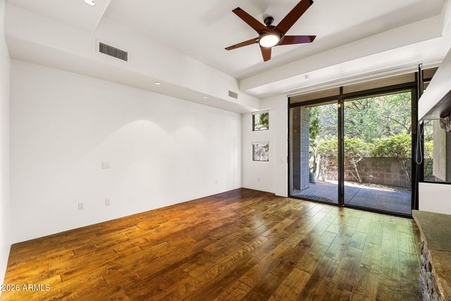 10675 E FERNWOOD Lane, Scottsdale, AZ 85262