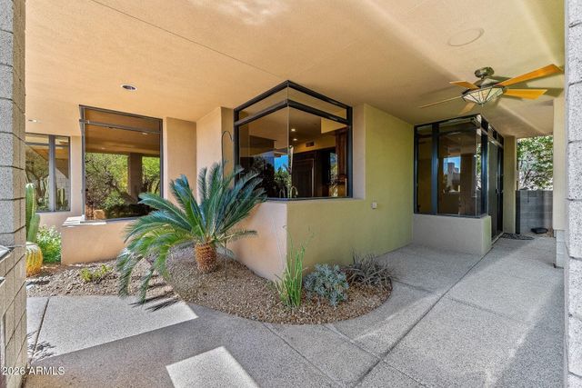 10675 E FERNWOOD Lane, Scottsdale, AZ 85262