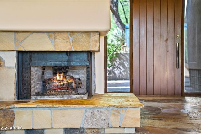 10675 E FERNWOOD Lane, Scottsdale, AZ 85262