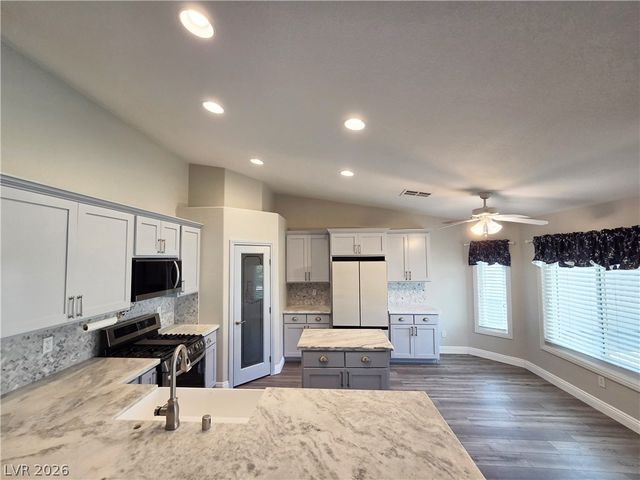 6029 Cocktail Drive, Las Vegas, NV 89130