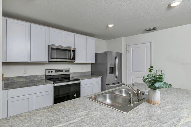 8696 SW 49TH CIRCLE, Ocala, FL 34476