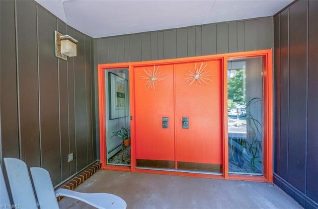 116 Maplewood Avenue, Thomasville, NC 27360
