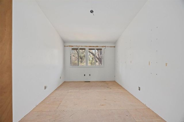 1400 Hudson Road, St Louis, MO 63135