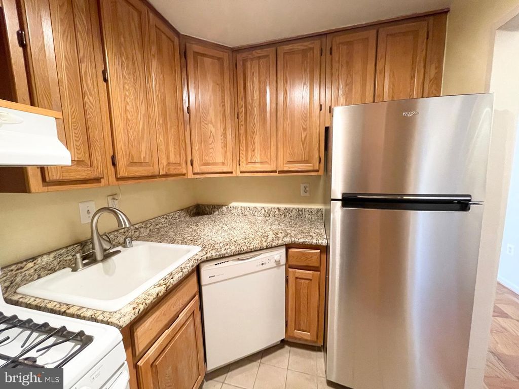 2939 VAN NESS ST NW #737, Washington, DC 20008