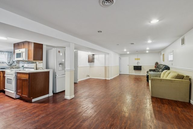 14325 Ingleside Avenue, Dolton, IL 60419