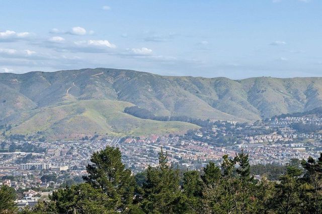 370 Goodwin Drive, San Bruno, CA 94066