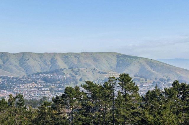 370 Goodwin Drive, San Bruno, CA 94066