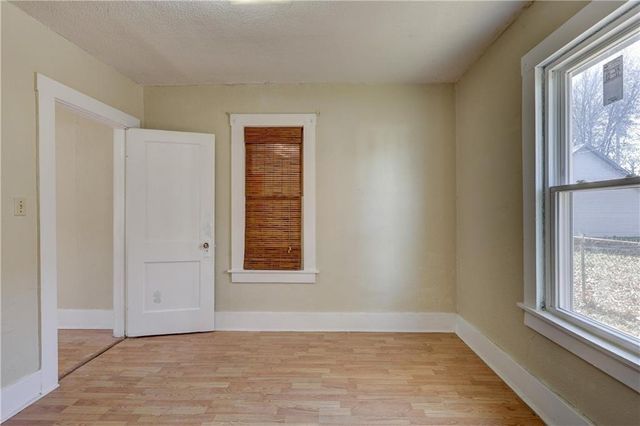 416 E Jackson Street, Pittsburg, KS 66762