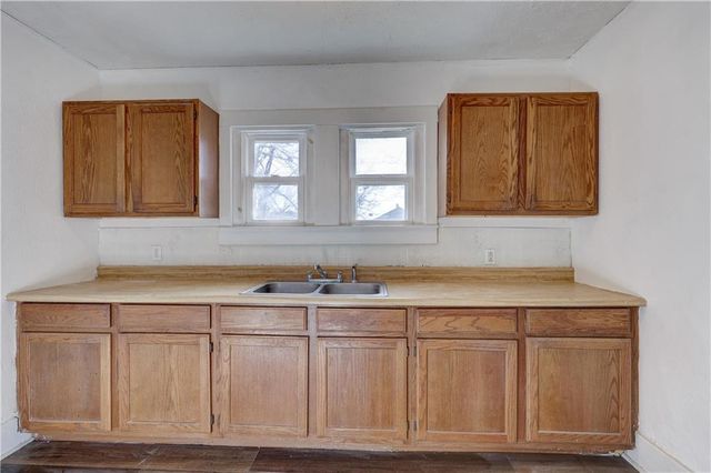 416 E Jackson Street, Pittsburg, KS 66762