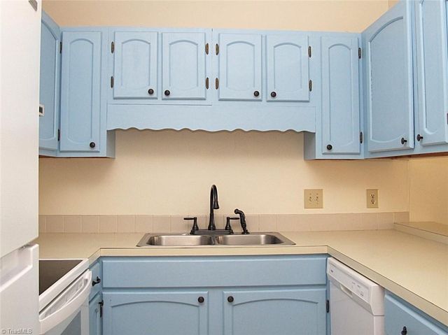 2461 Tantelon Place, Winston-salem, NC 27127