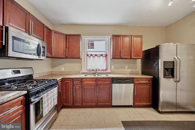 188 BURMONT RD, Drexel Hill, PA 19026