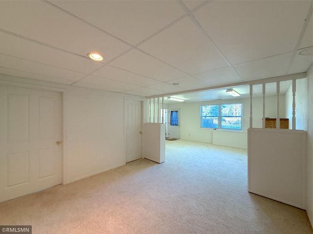 210 Knollwood Street W, Annandale, MN 55302