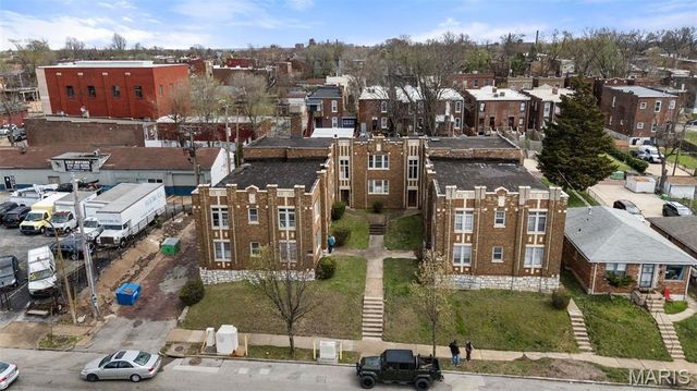 3214 S Compton Avenue, St Louis, MO 63118