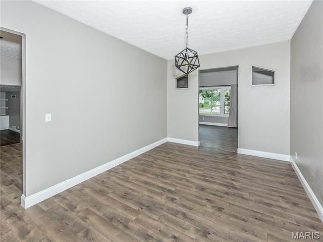 202 Willow Drive, Collinsville, IL 62234