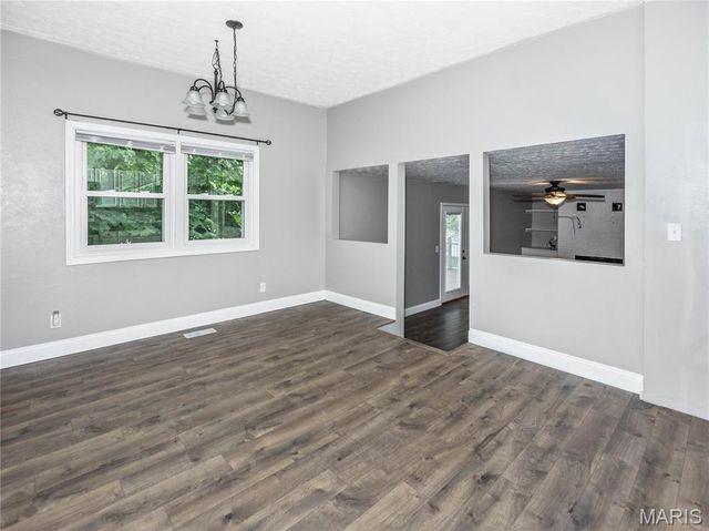 202 Willow Drive, Collinsville, IL 62234