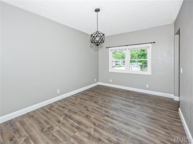 202 Willow Drive, Collinsville, IL 62234