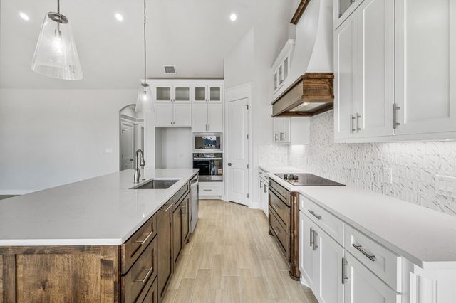 1064 Uplift Drive, Weatherford, TX 76087