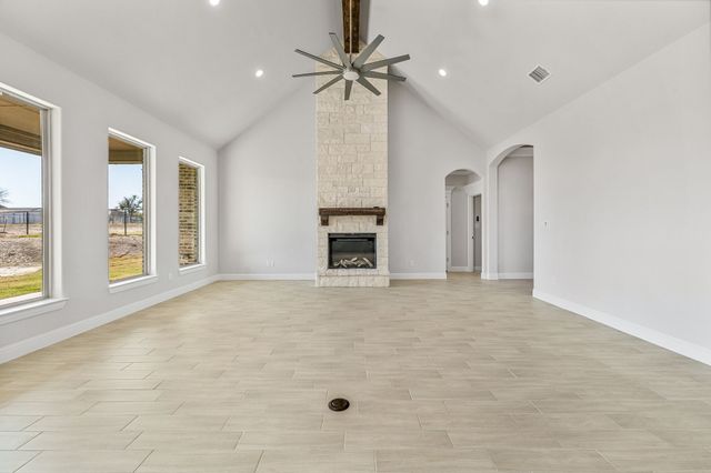 1064 Uplift Drive, Weatherford, TX 76087