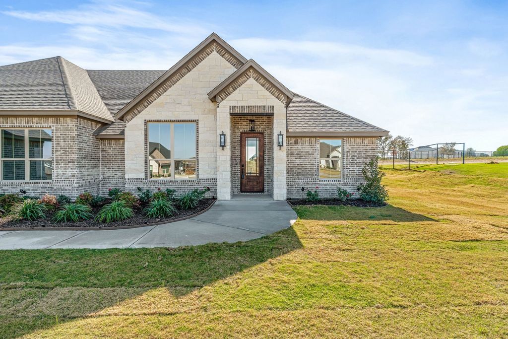 1064 Uplift Drive, Weatherford, TX 76087