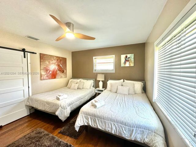 1275 NW 50th St 0, Miami, FL 33142
