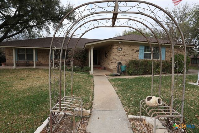 600 De Grummond Way, Salado, TX 76571