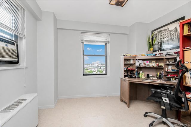 1020 Grand Concourse 11J, Bronx, NY 10451